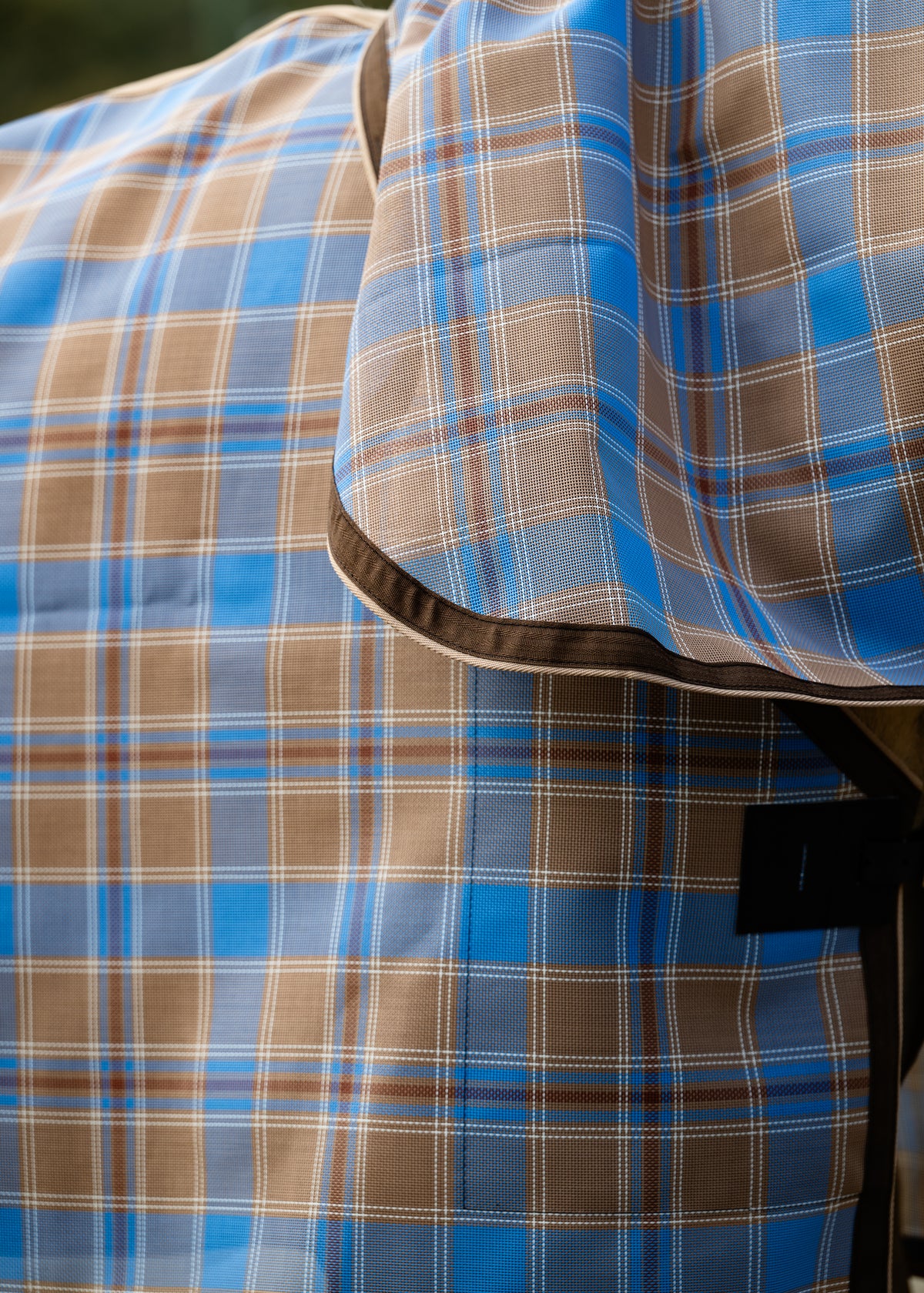 Ice Coffee Ultra Mesh Summer Weave, tan and blue woven mesh with brown binding and beige piping