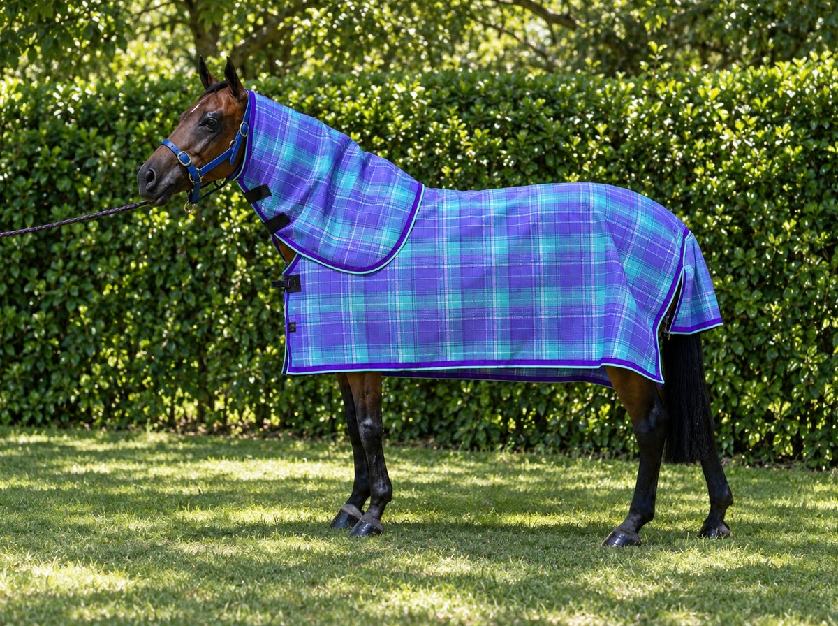 Lavender Ultra Mesh Summer Weave neck combo on a bay horse